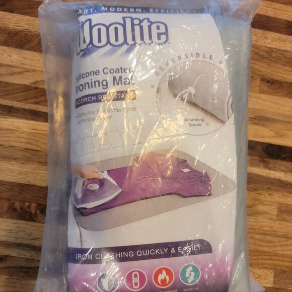 Woolite Silicone Coated Ironing Board Mat/Cover - Picture 4 of 12